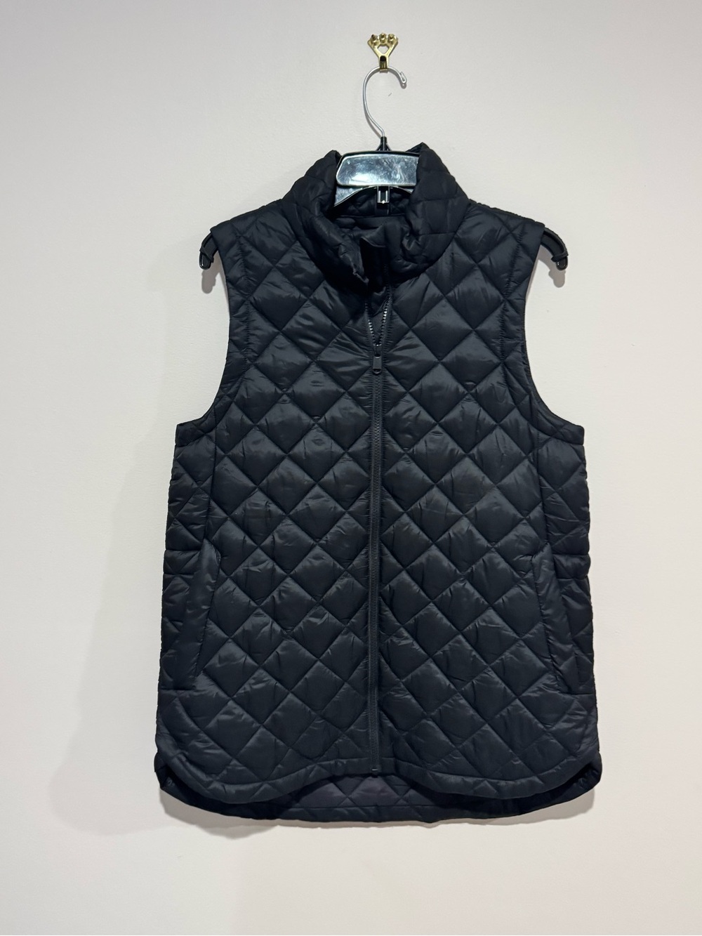 Athleta Whisper Featherless Women’s Medium Puffer Vest Full Zip Black Quilted